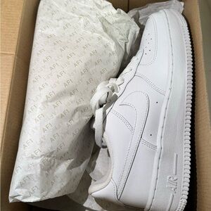 BRAND NEW Nike Air Force 1 White Sneakers